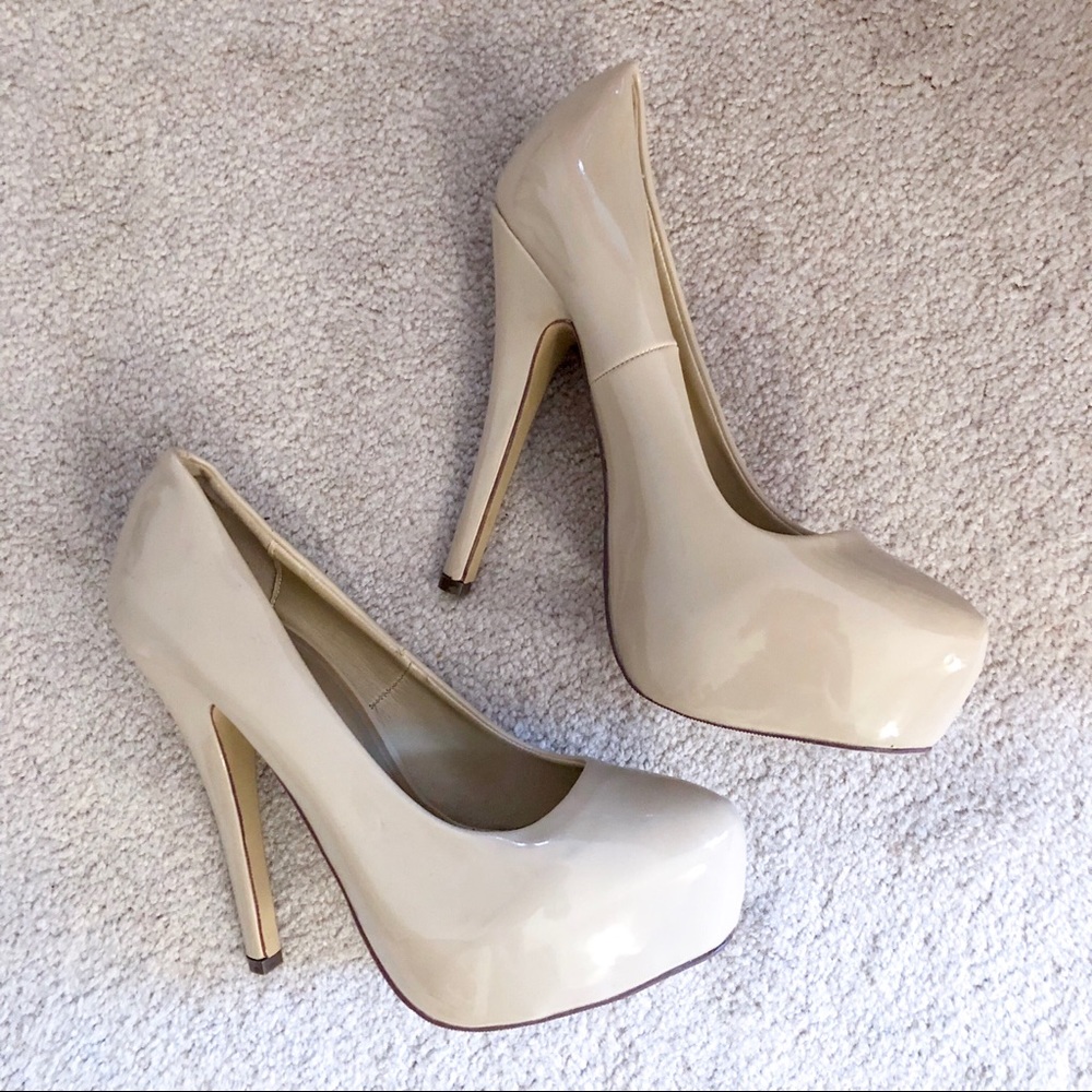 Classic Nude Patent Platform Pumps